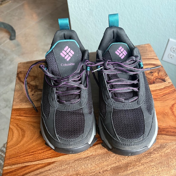 Columbia trail shoes - Picture 2 of 7
